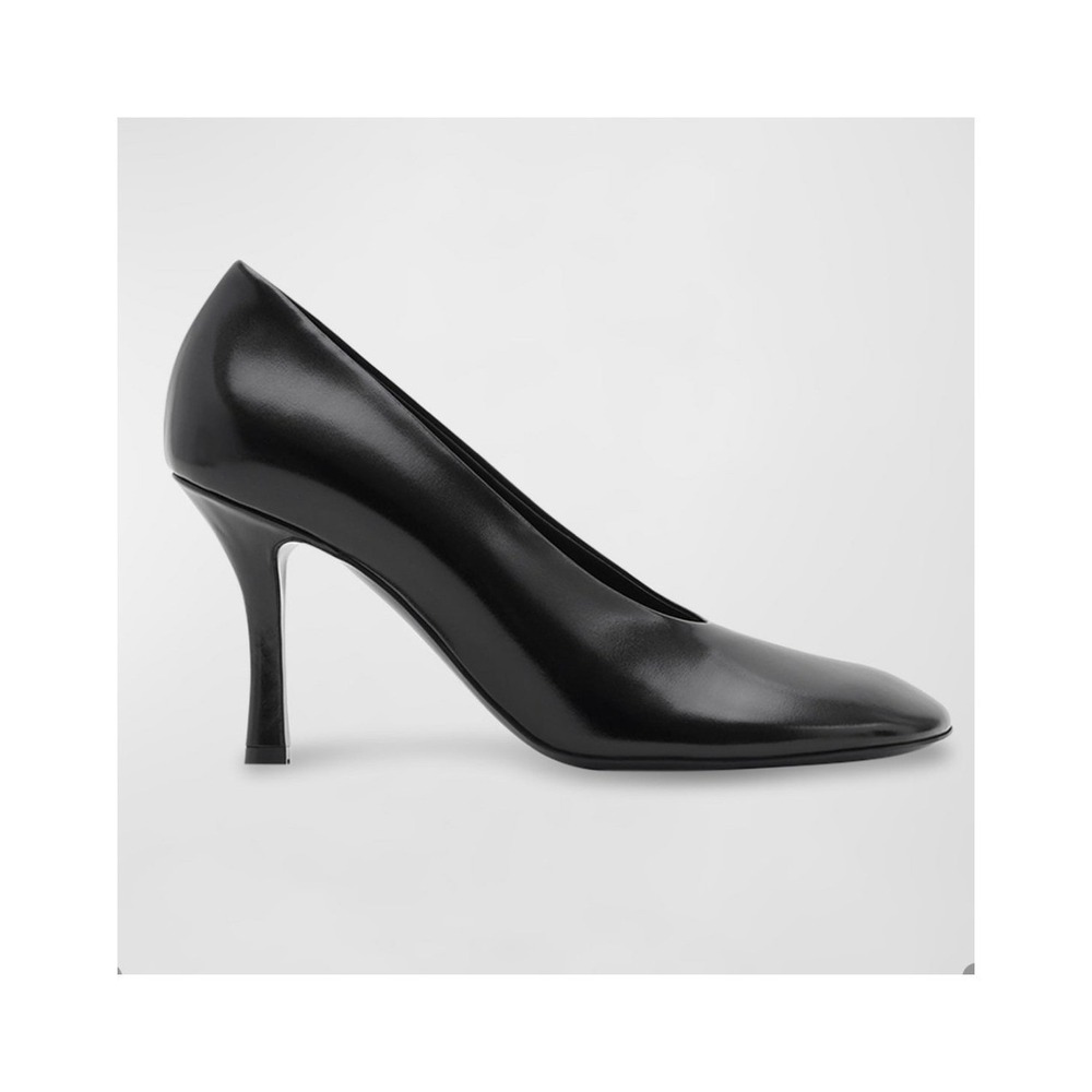 Burberry Leather Black Pumps heels sz 37